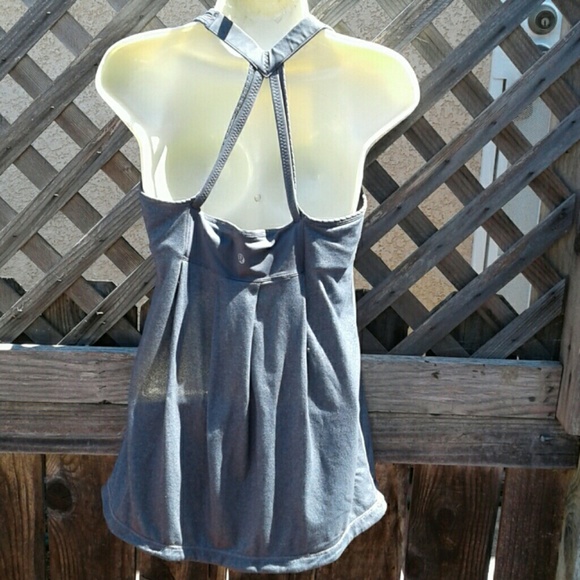 🌷LULULEMON GRAY RAZOR BACK TUNIC - Picture 2 of 3